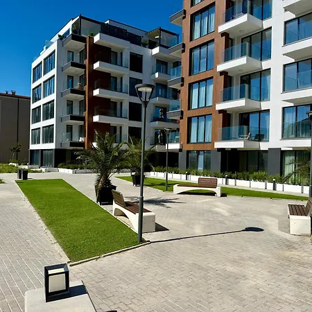 Smile Sea And With Free Underground Parking Апартаменти Святі Костянтин і Олена